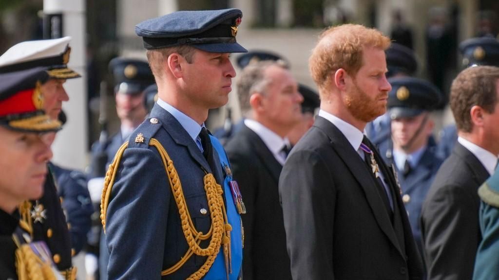 Nagy a baj: Vilmos herceget is szóba hozták a Harry és Meghan új előzetesében
