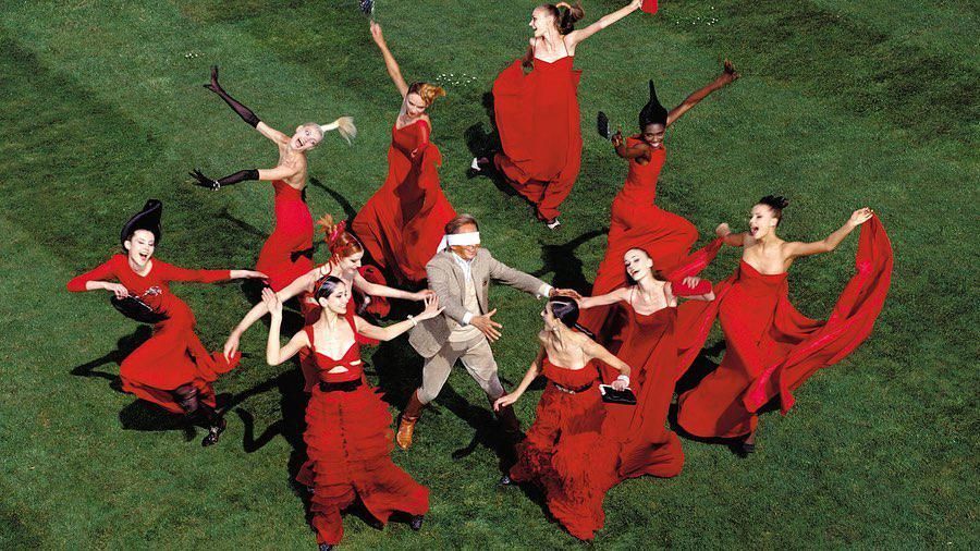 Ünnepeljük Valentino-vörösben a legendás divattervező 90. születésnapját