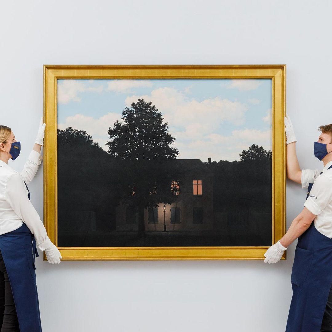 Rekordáron kelhet el Magritte Az ördögűzőt is inspiráló festménye