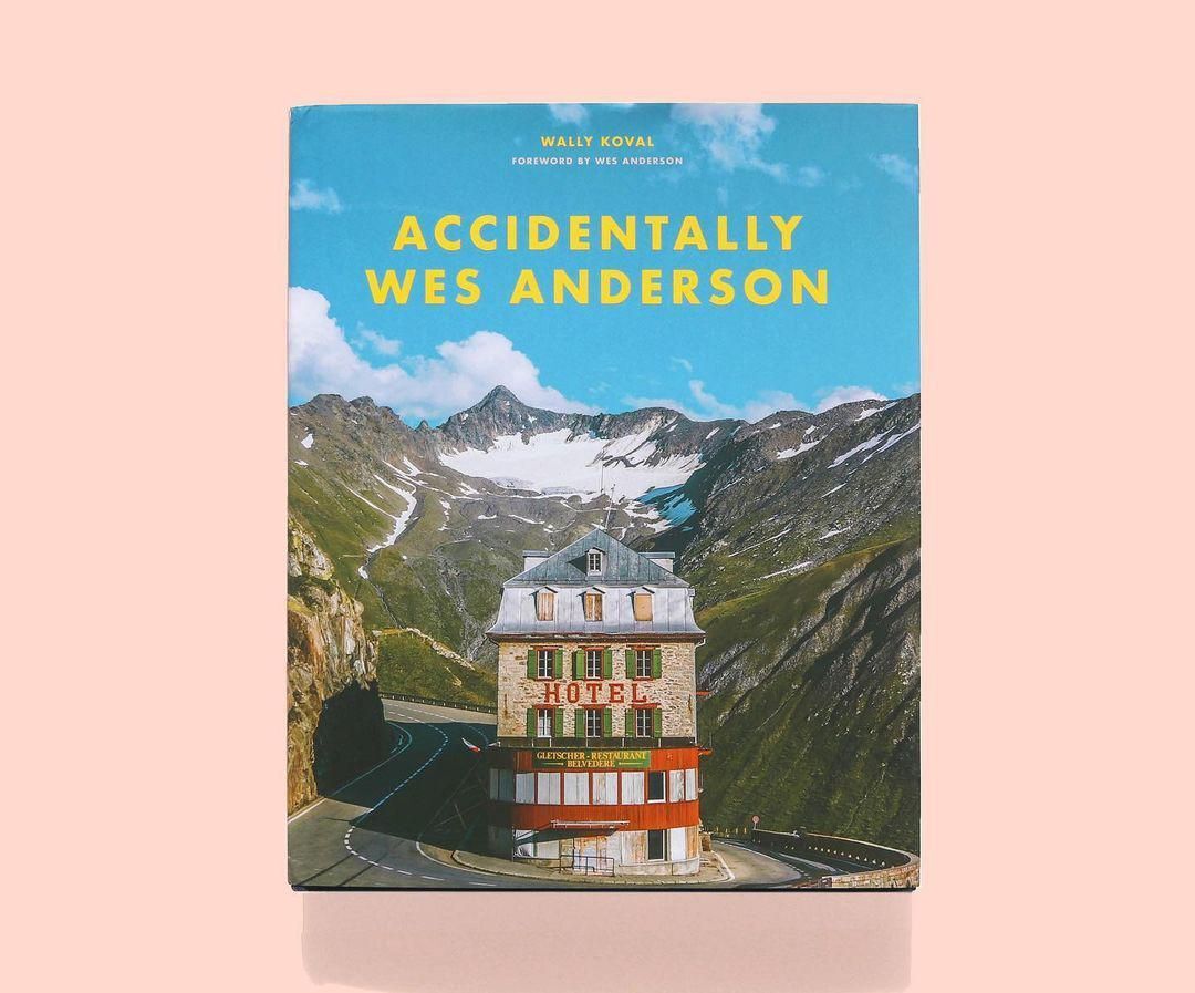 Ez a könyv a Wes Anderson-rajongók egyik kedvence lehet