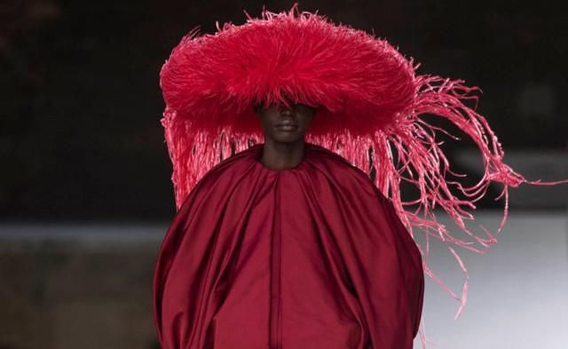 Velencében bemutatták a Valentino legújabb haute couture-kollekcióját