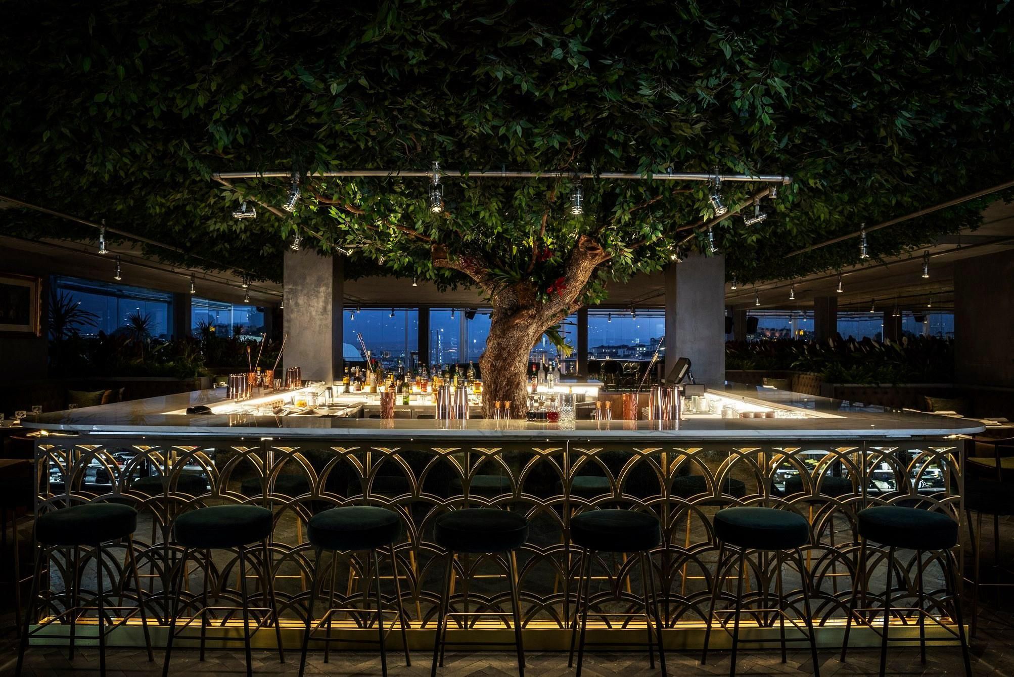 A múltban találjuk magunkat Lisszabon egyik legszebb étterme lépve