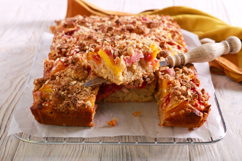 Így készül a nyár legfinomabb reggelije, a barackos-zabpelyhes szelet