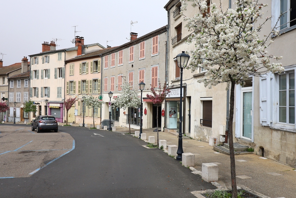 Az édes francia falu, ahol 1 euróért árulnak lakásokat