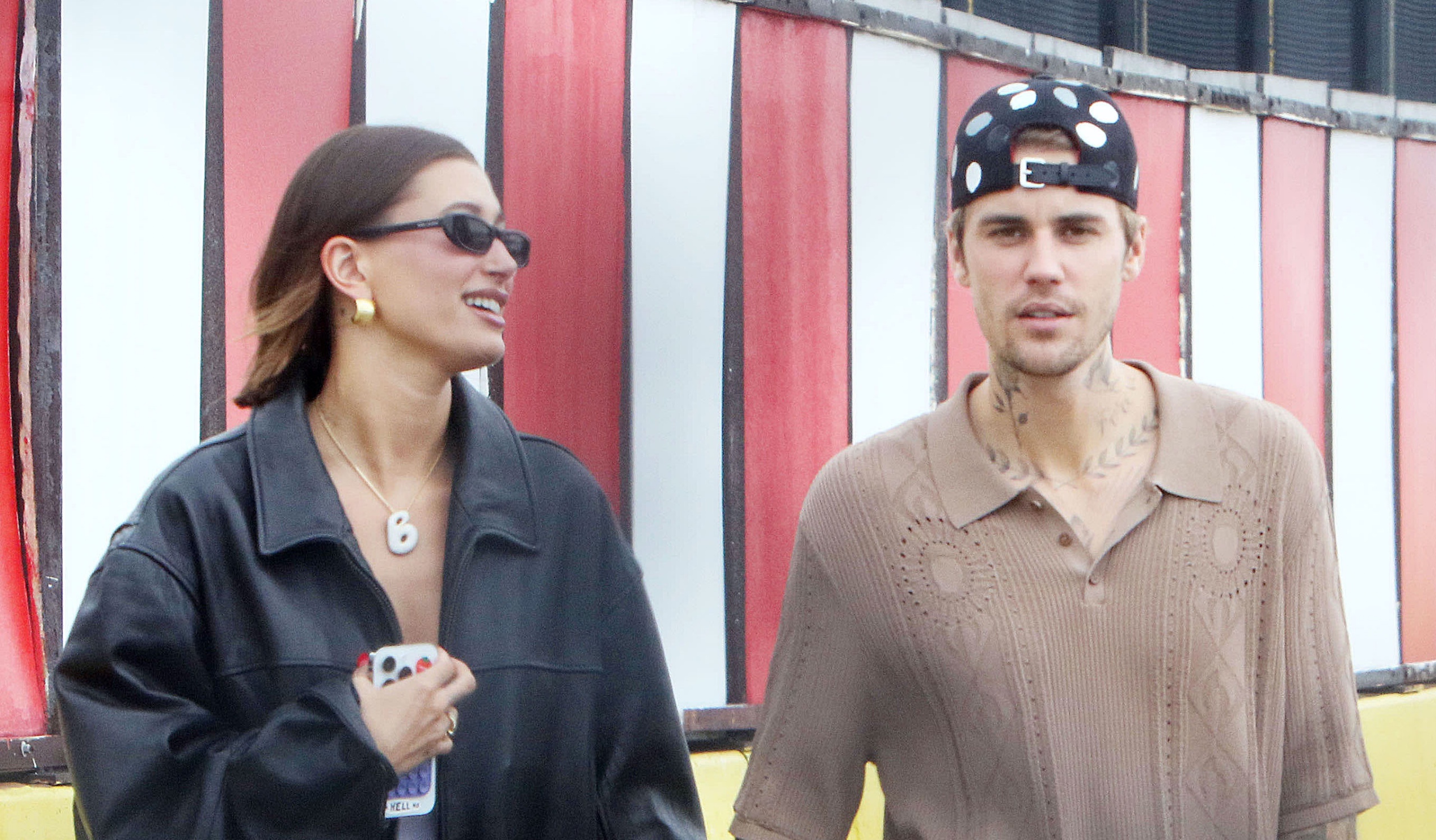 Justin Bieber ultracuki fotóval üzeni: odáig van feleségéért