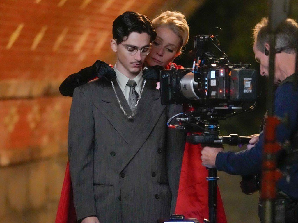 Fülledt jelenetekre számíthatunk Gwyneth Paltrow és Timothée Chalamet közös filmjében
