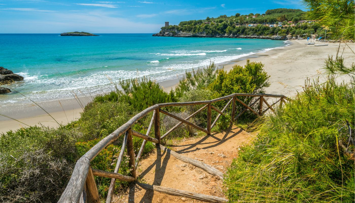 Az Amalfi-partnál is jobb alternatíva őszre ez a békés olasz tengerpart