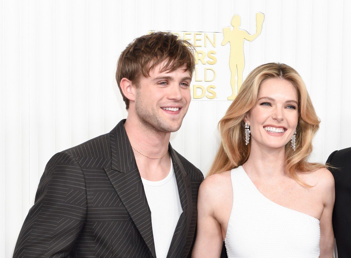 Leo Woodall megnyílt Meghann Fahyval való kapcsolatáról