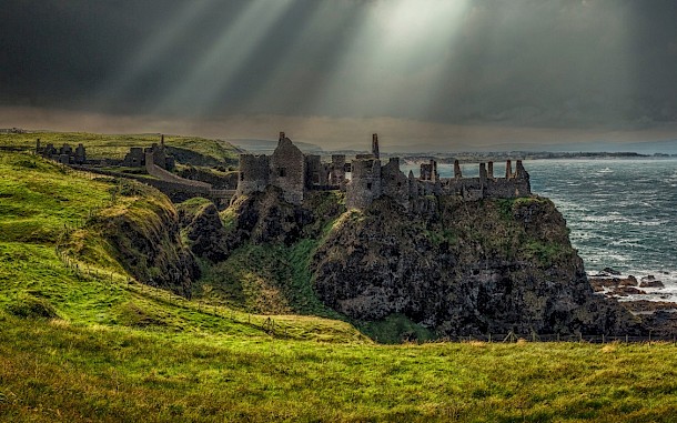 Derry, &Iacute;rosrsz&aacute;g / Luc V. de Zeeuw, Shutterstock