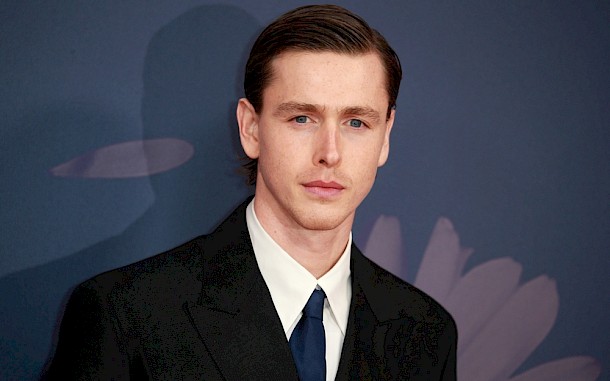 Harris Dickinson-Fred Duval/Shutterstock