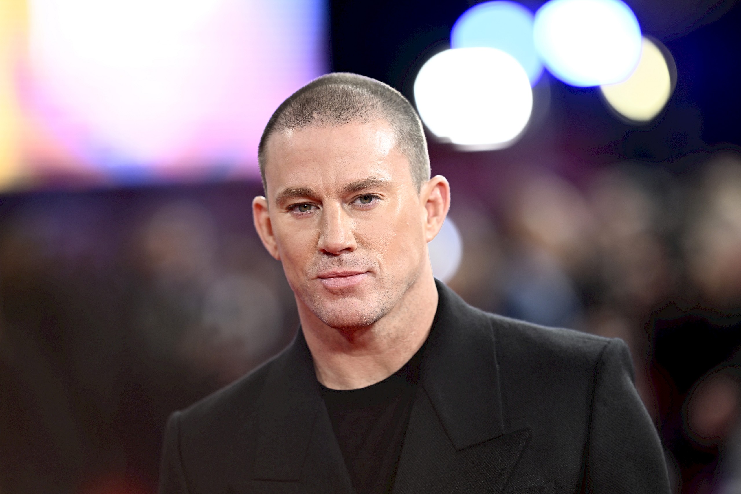 6 bevállalós sztár, aki randiappon kereste a szerelmet (több-kevesebb sikerrel)