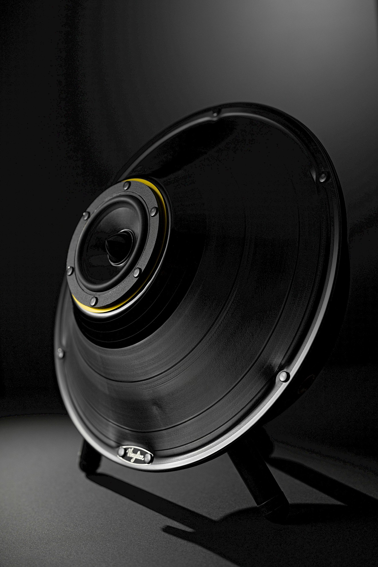 Bakelit, zene, dizájn: így szól a Tipton Sound Saucer