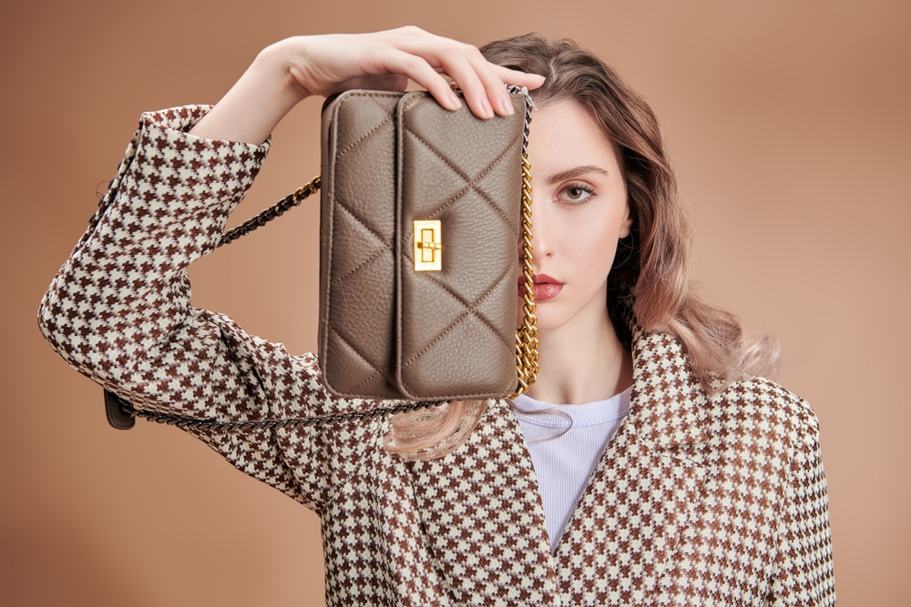 A téli szezon 5 legmenőbb táskatrendje, ami mindenhol ott lesz idén