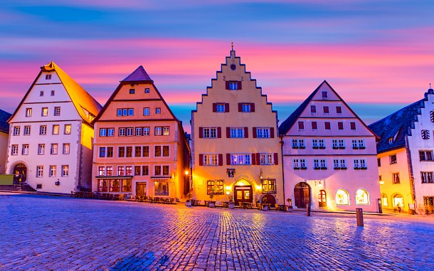 muratart/Shutterstock