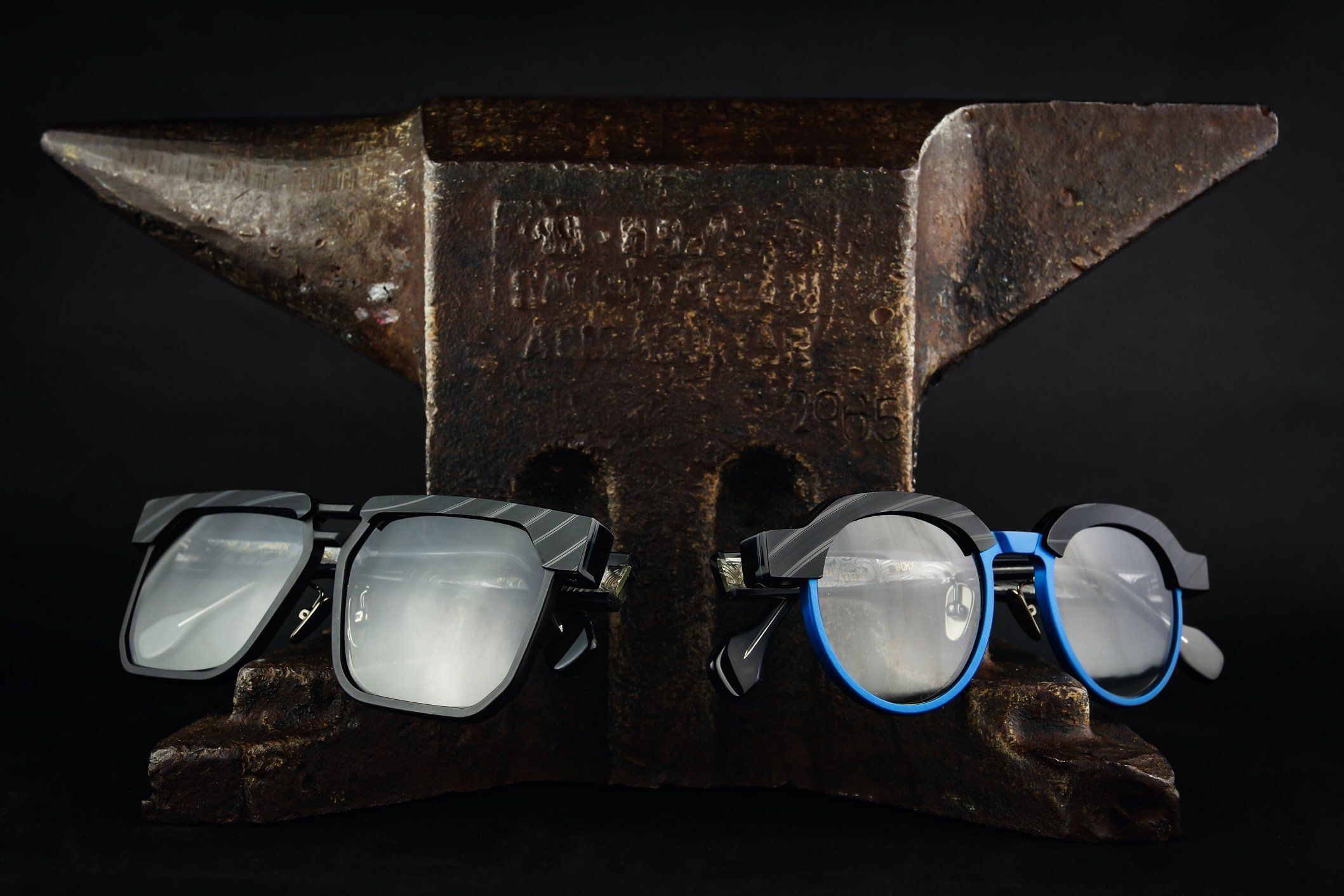 A Tipton legújabb limitált kollekciója Heavy Metal névre hallgat