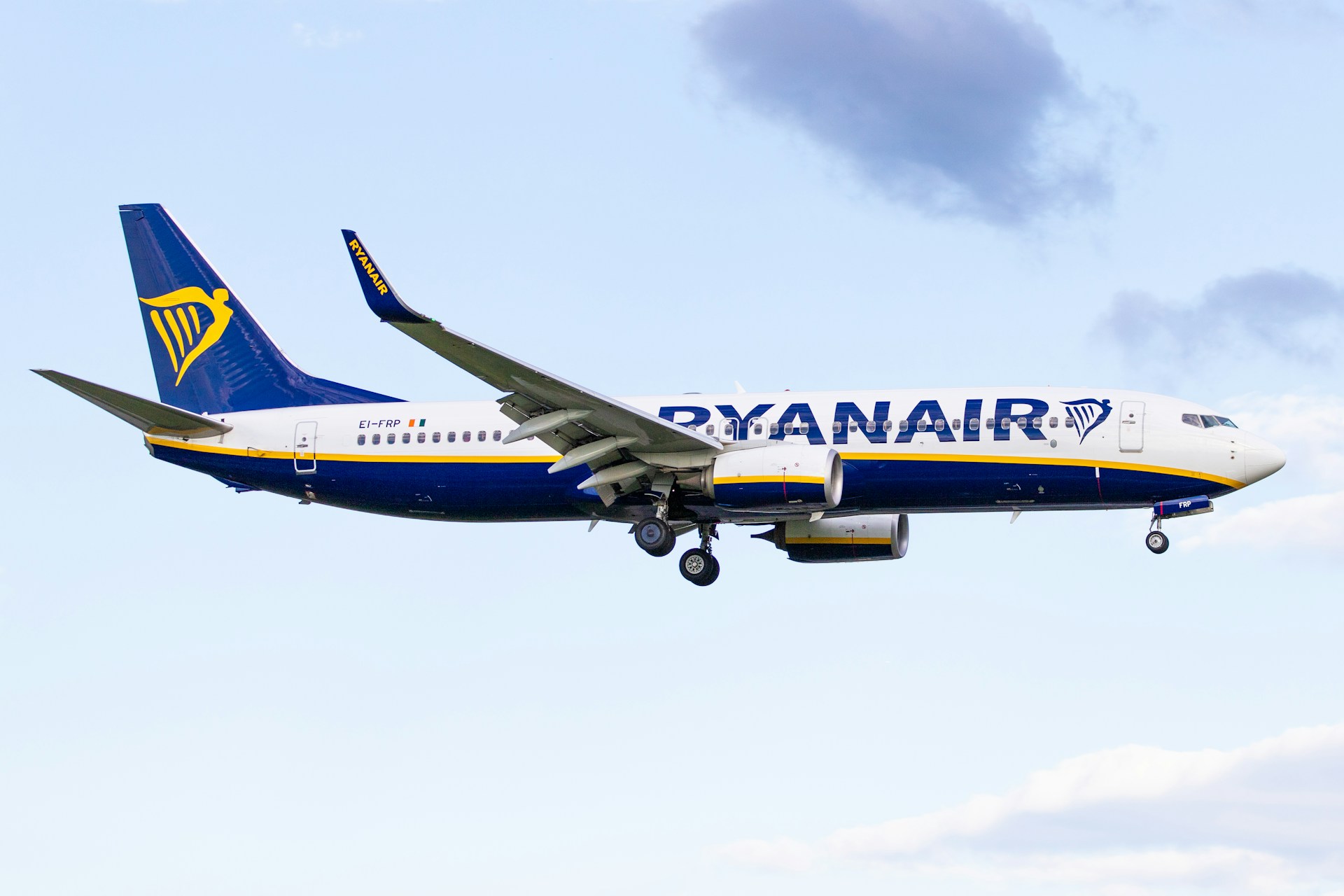 A Ryanair szerint ezt a ruhadarabot ne viseld repüléskor