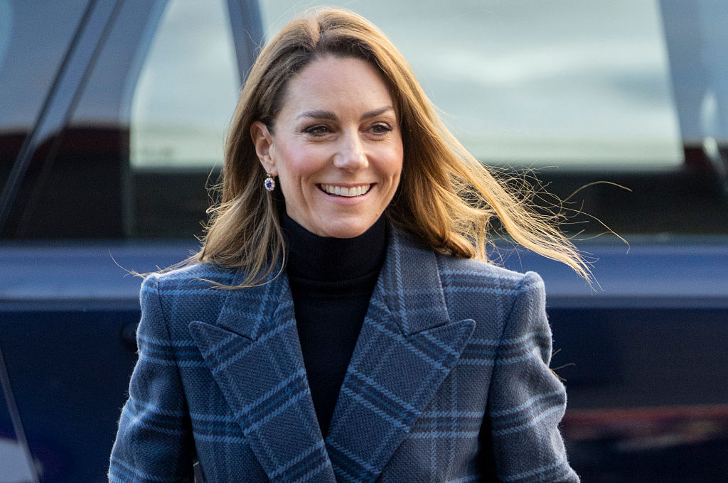 Katalin hercegné retró kabátjával a 60-as évek stílusát hozta vissza