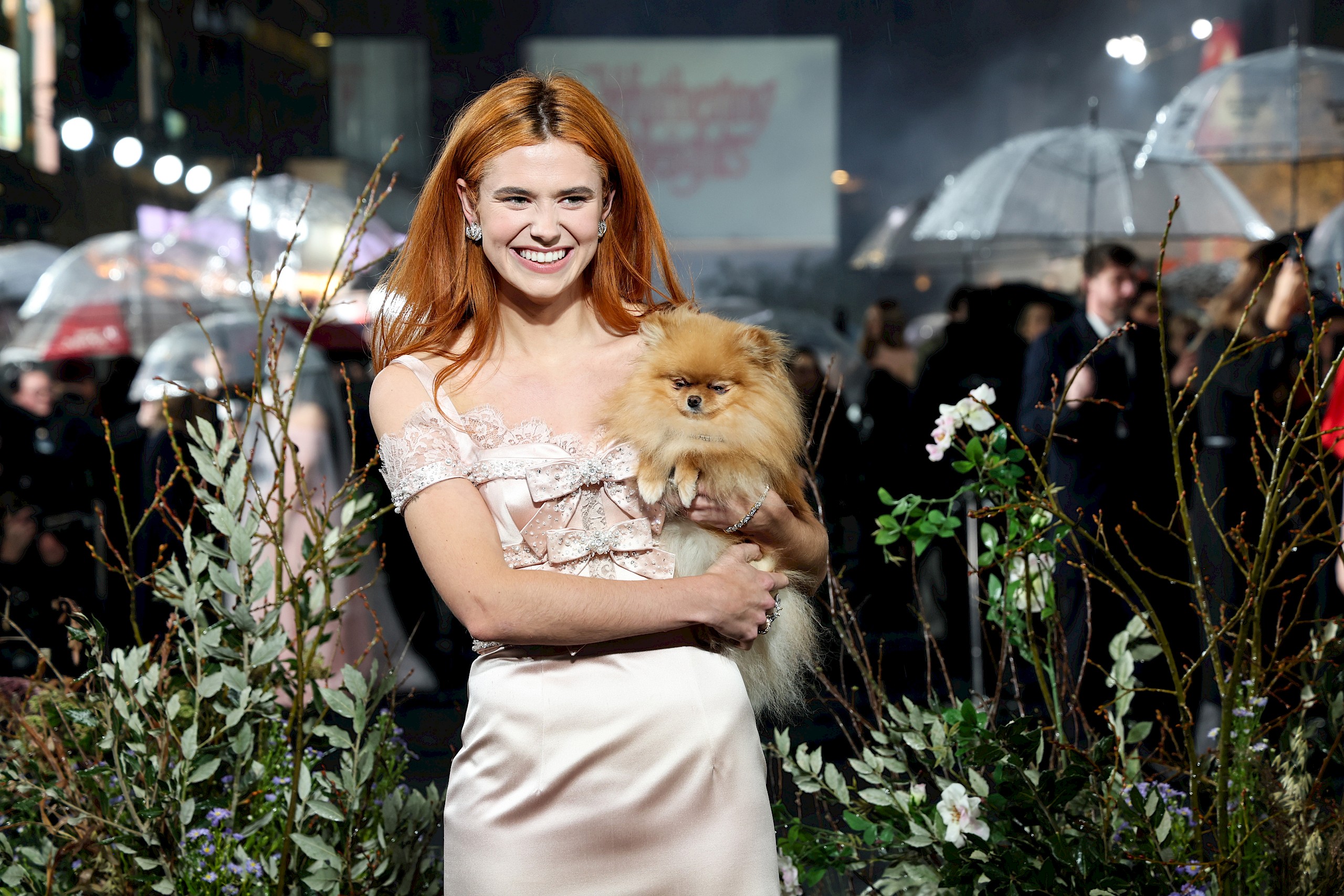 Jacob Elordi reagált az Üvöltő szelek botrányos, kutyanyakörves jelenetére