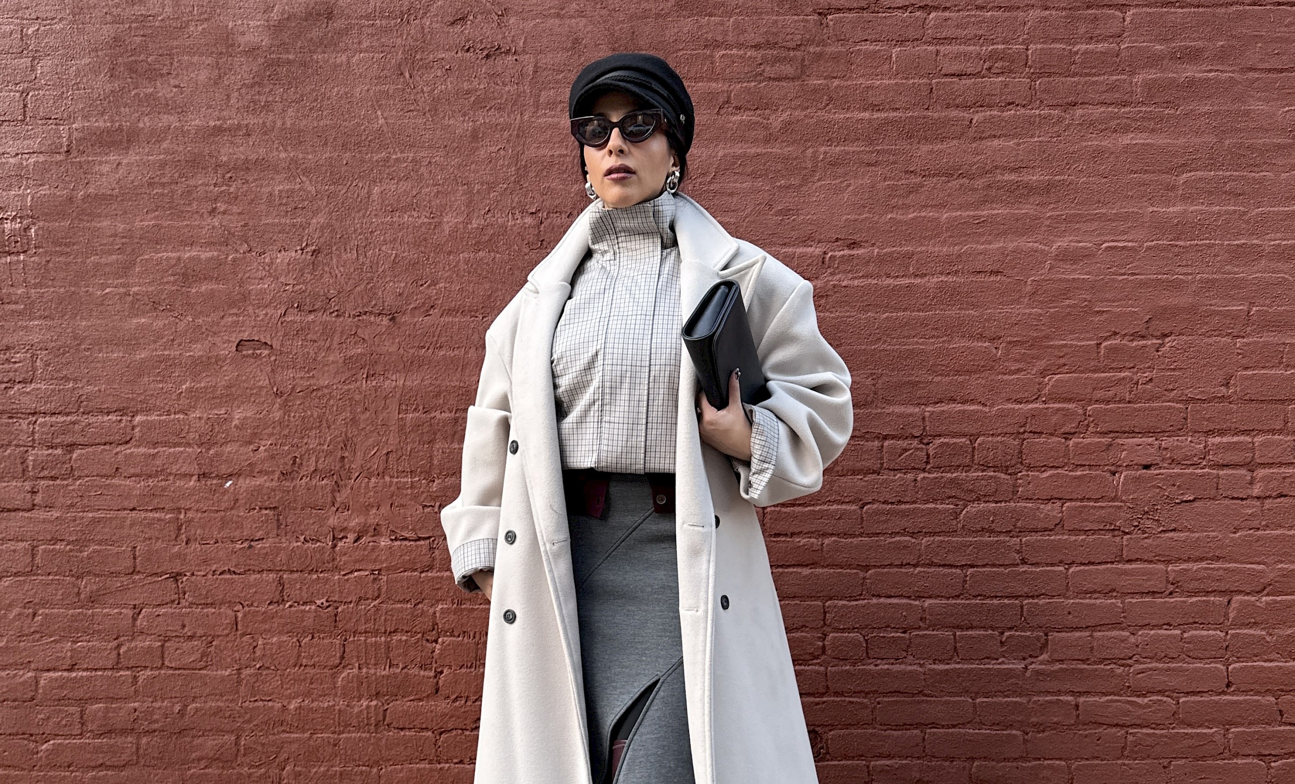 Így öltöznek tavasszal a párizsi nők: 8 alapdarab, amit érdemes ellesni