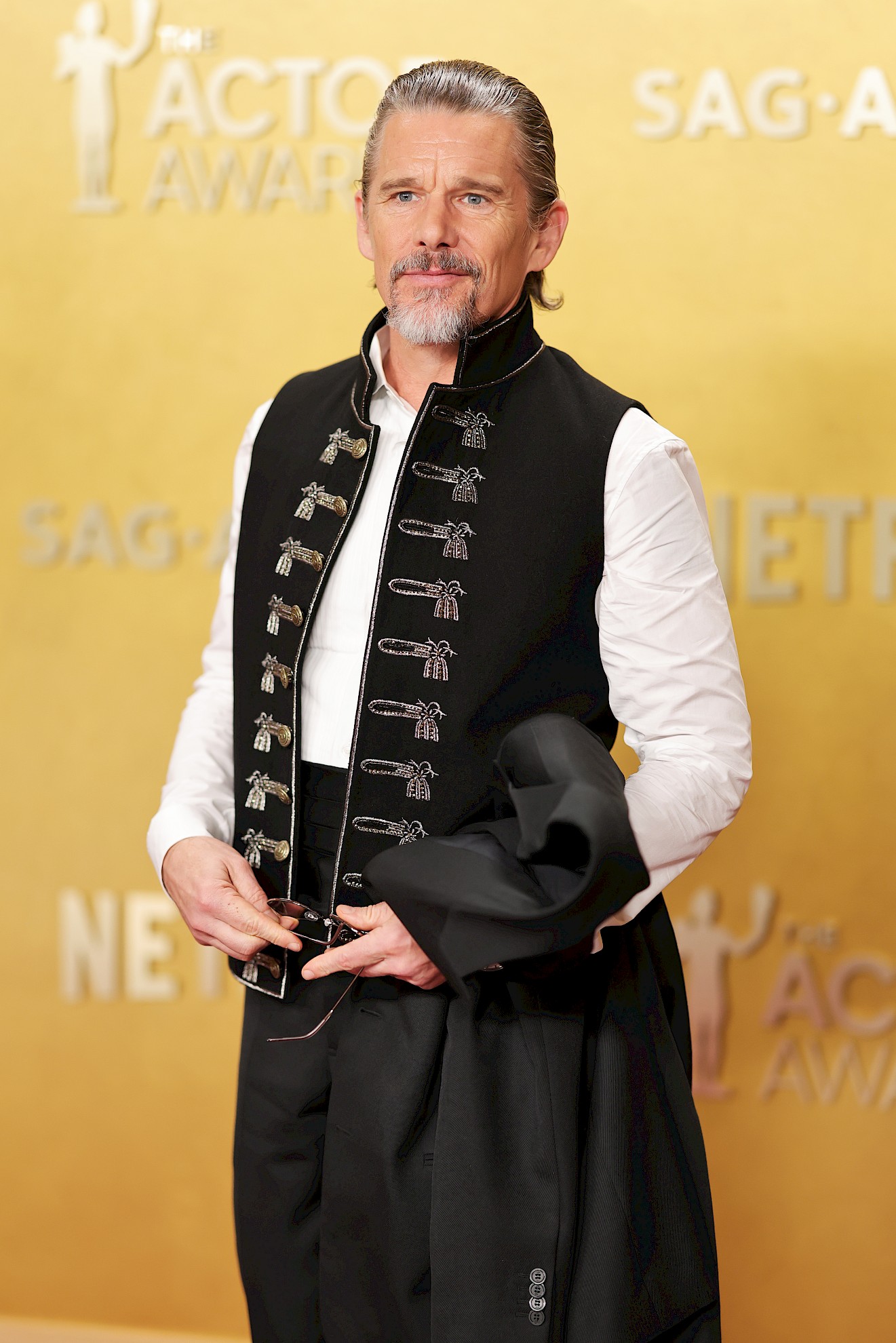 Ethan Hawke magyar huszárkabátban érkezett a SAG-gálára