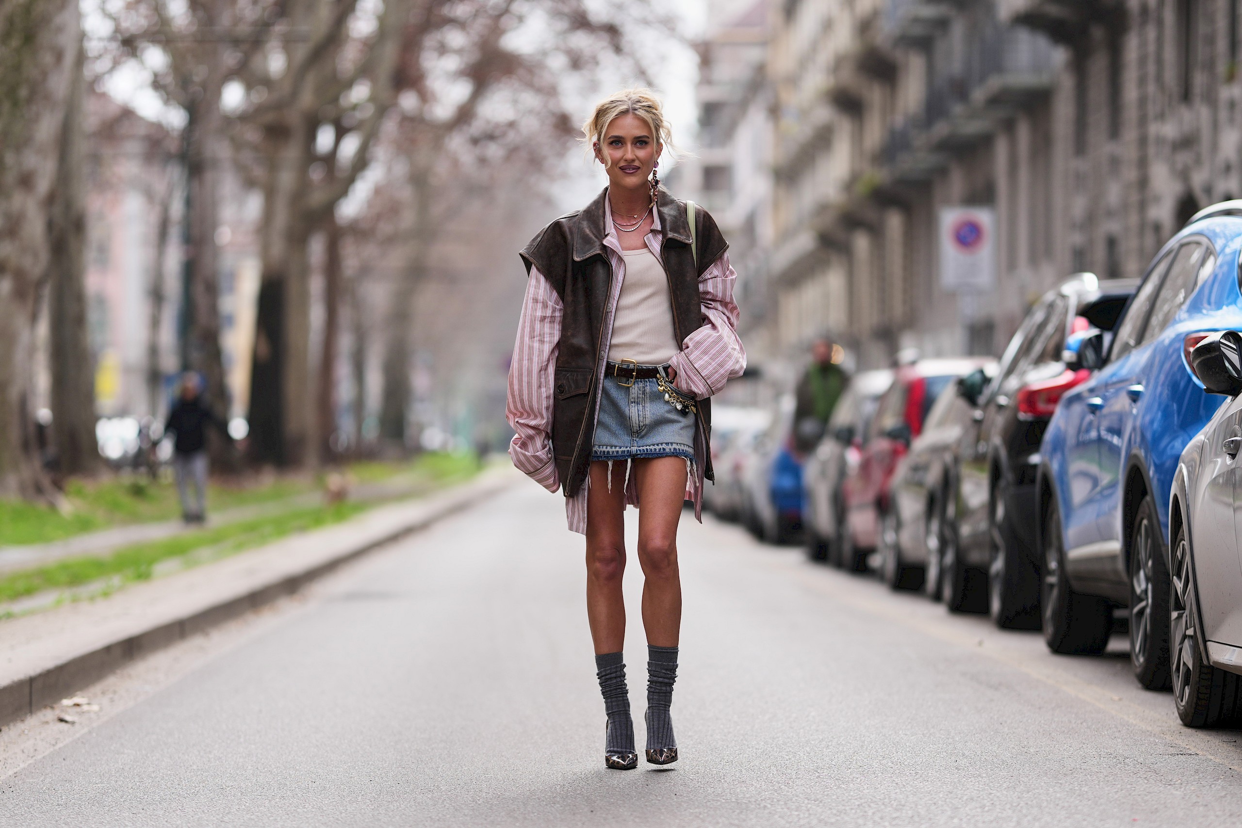 A farmerszoknya újra trendi: így hordják most a divatrajongók