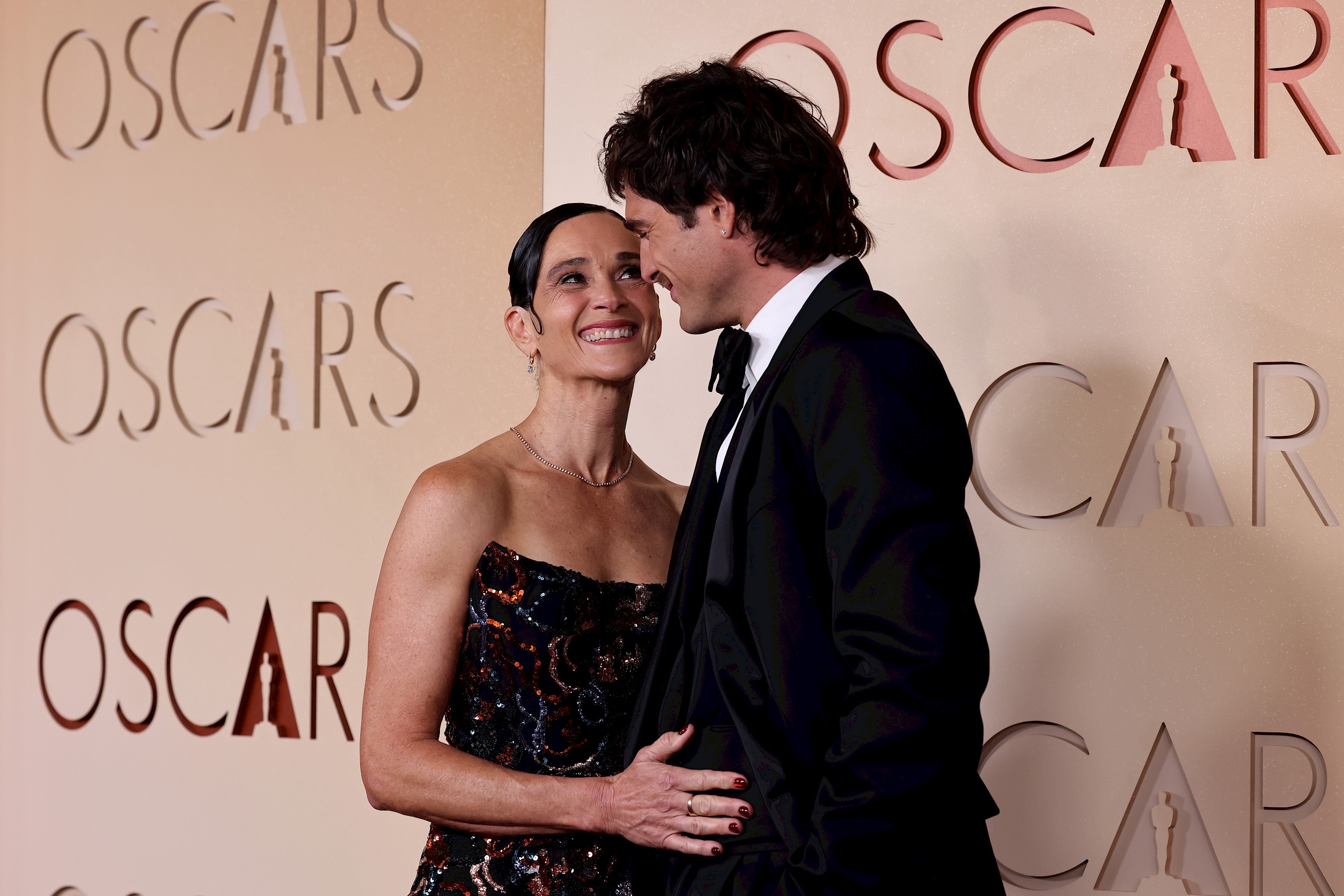 Jacob Elordi kísérője az Oscar-gálán mindenkit levett a lábáról