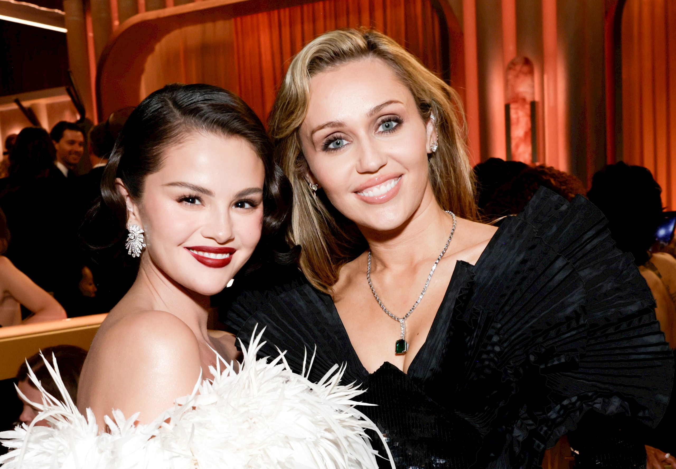 Selena Gomez és Miley Cyrus újra együtt – ezt árulták el a Hannah Montana-találkozón