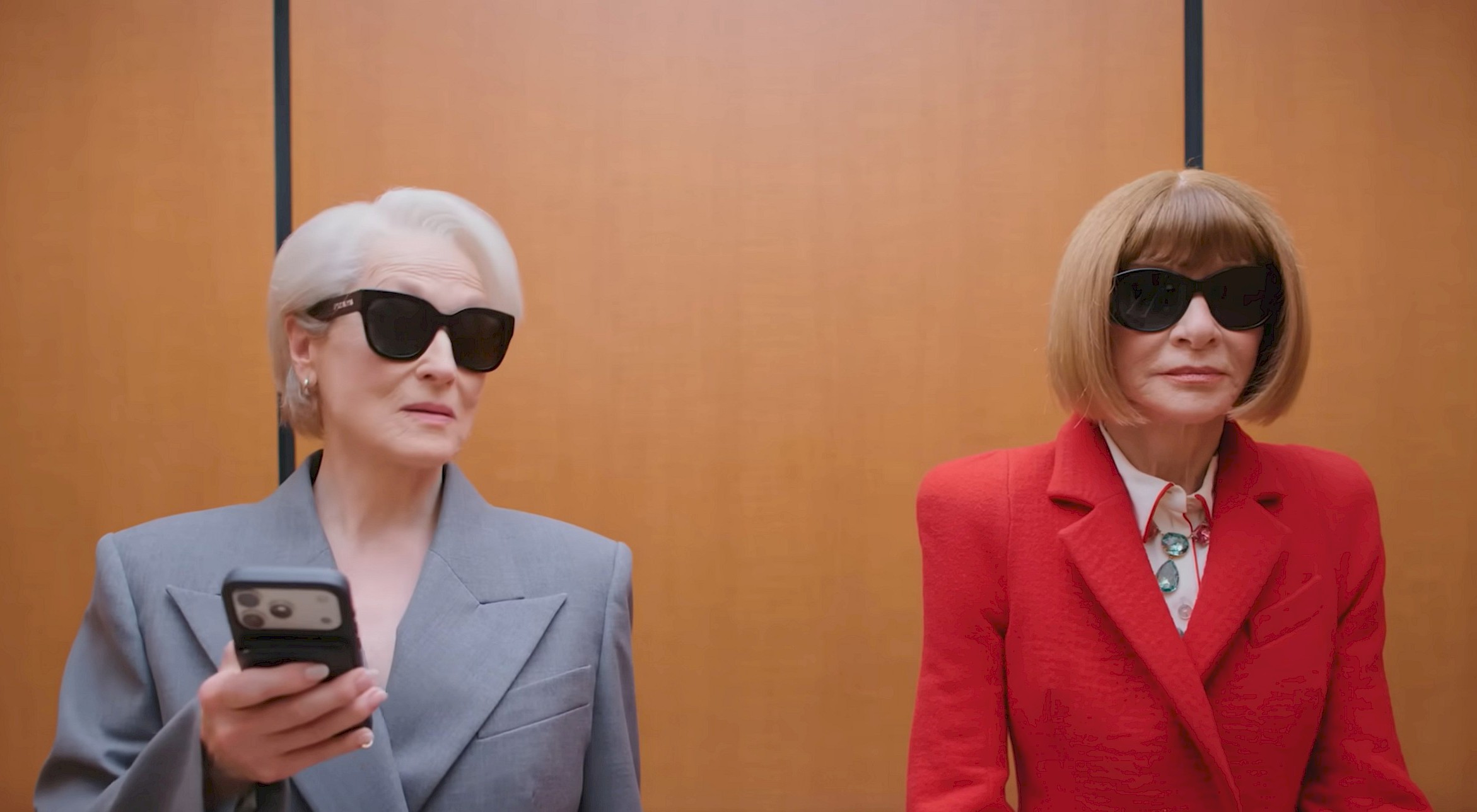 Mi történik, ha Anna Wintour és Miranda Priestly találkozik egy liftben?