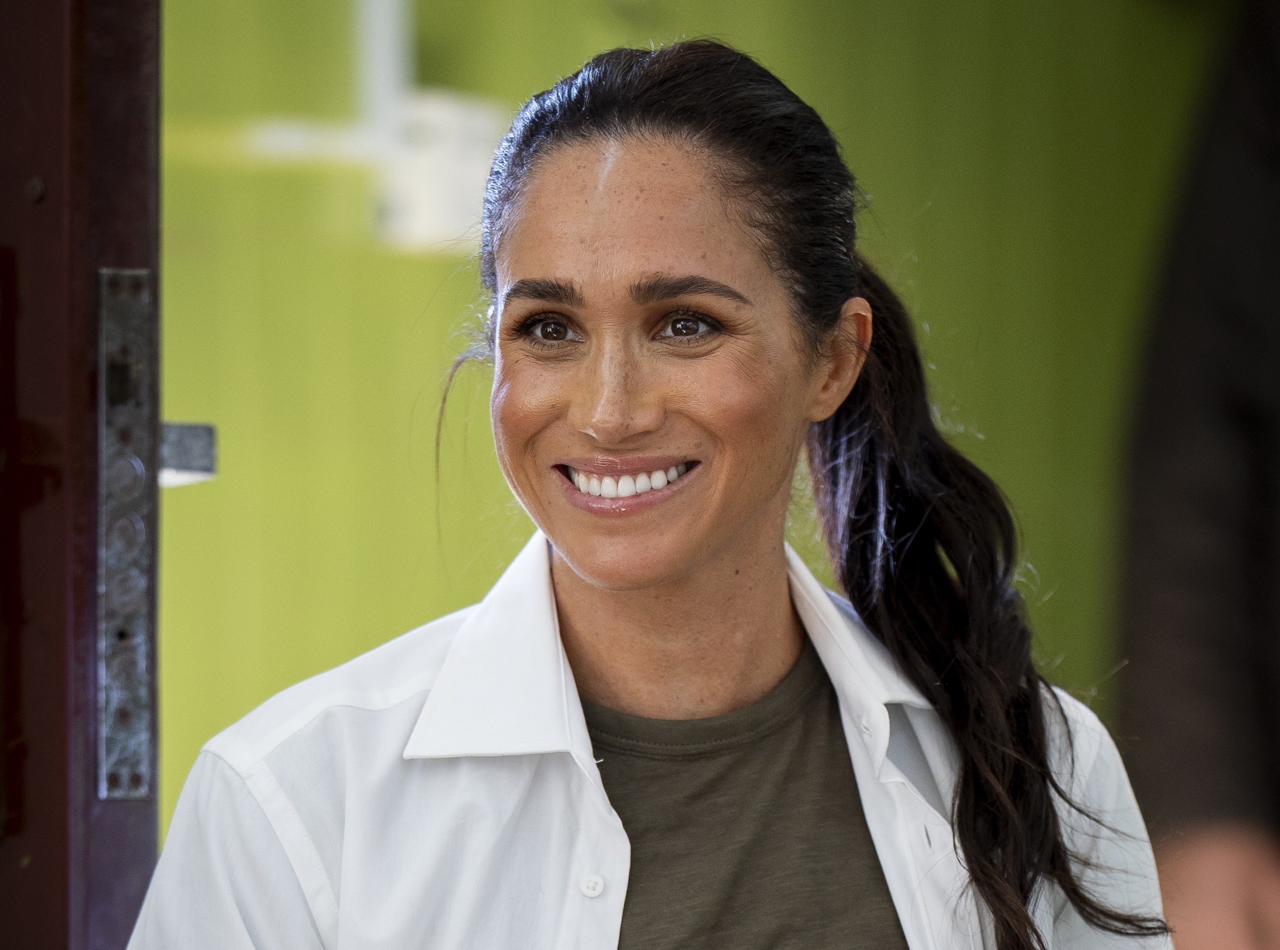 Meghan Markle megmutatta a tavasz legmenőbb divatszínét