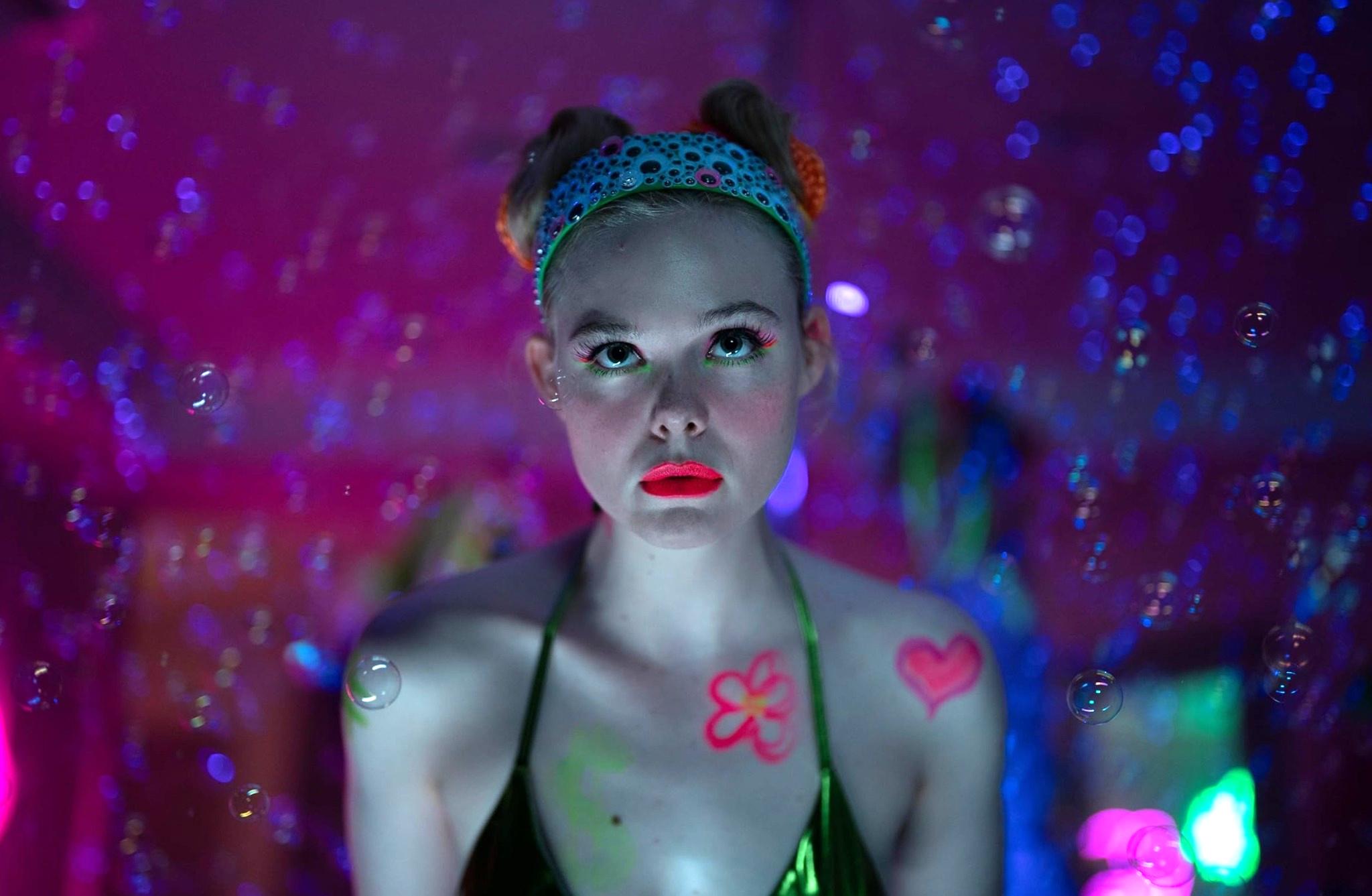 Elle Fanning új, szexi sorozata lehet az év legnagyobb dobása