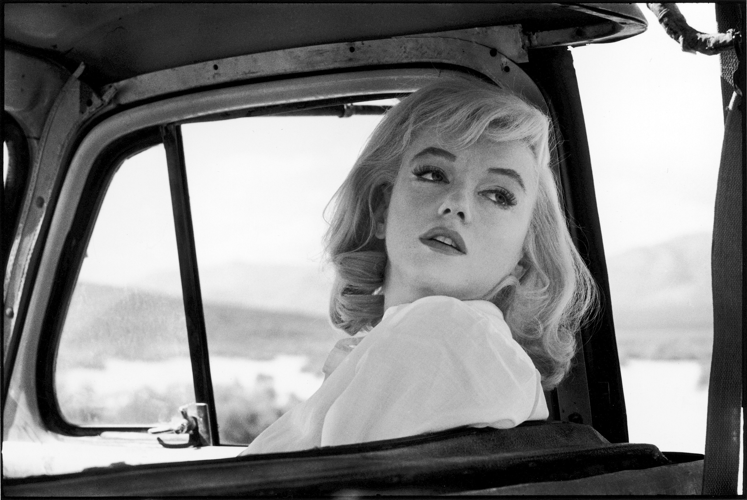 Marilyn Monroe legnapfényesebb pillanatai – ritkán látott nyári képek a 100 éve született ikonról
