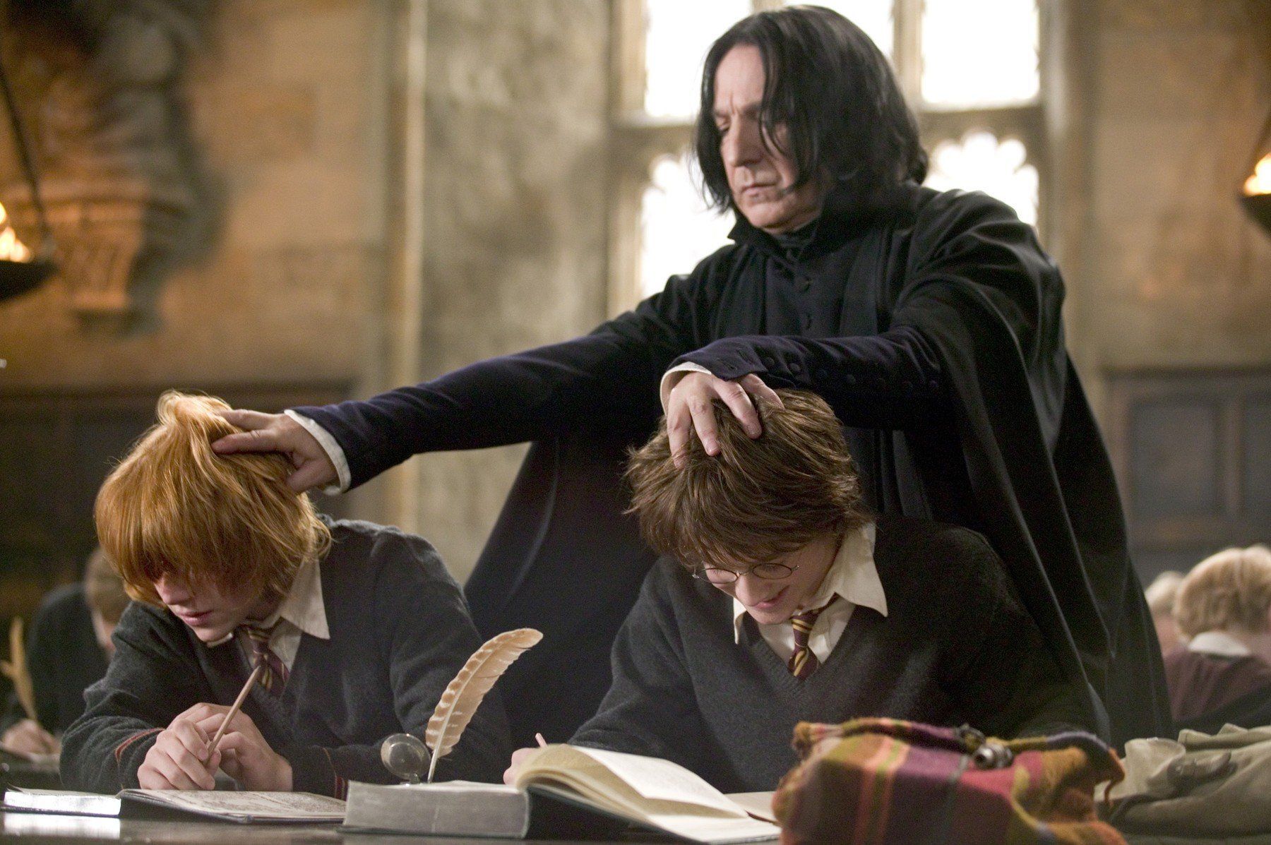 Daniel Radcliffe rettegett Alan Rickmantől a Harry Potterben