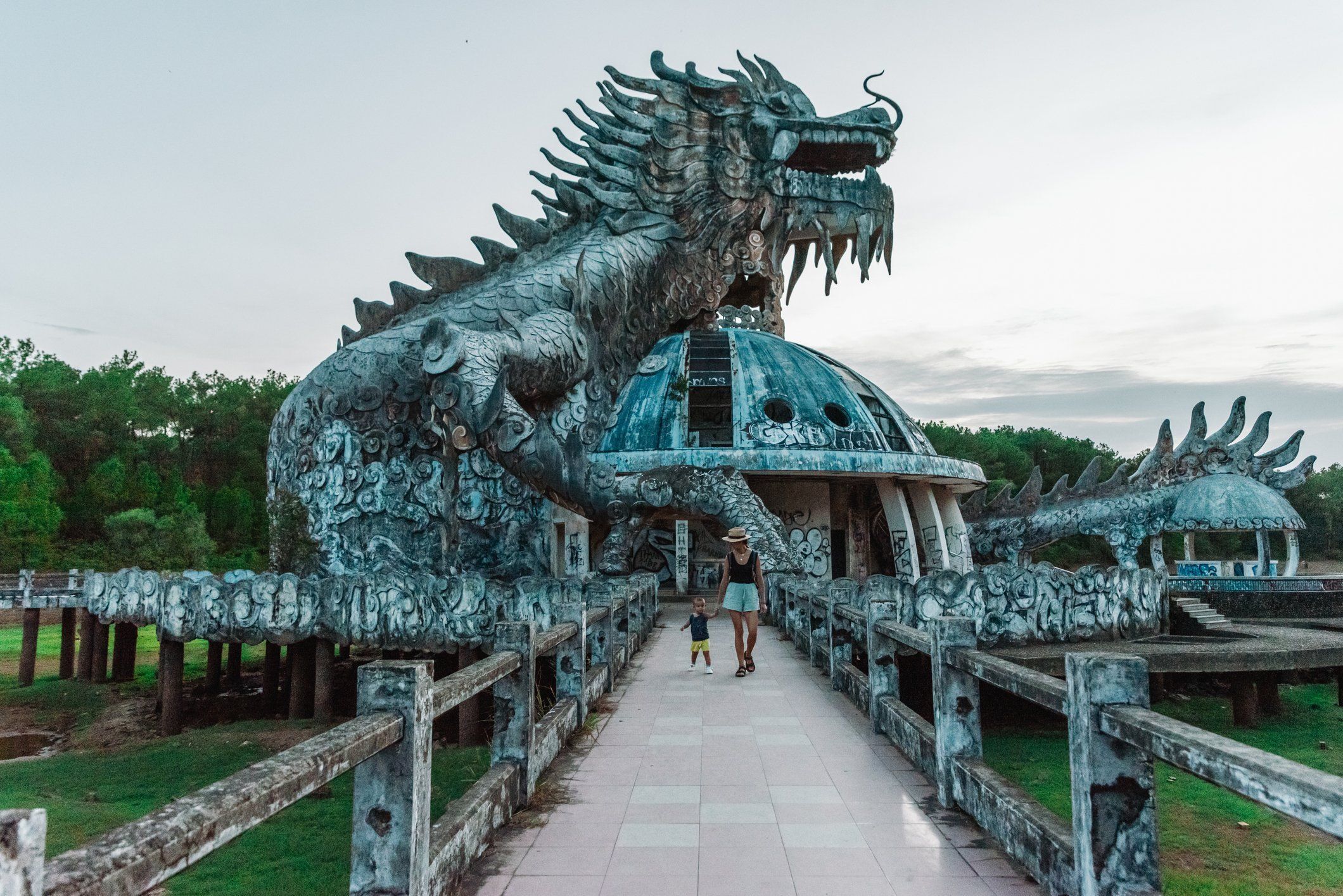 Tiltott látványosság ez az elhagyatott vidámpark