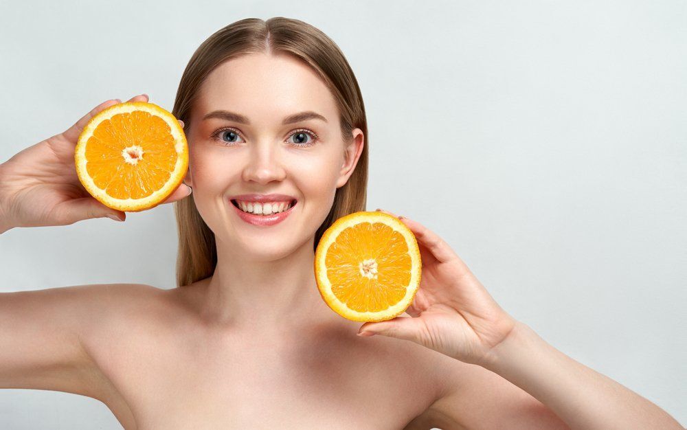 7 ok, amiért már ma el kellene kezdened C-vitaminnal kezelned az arcbőröd